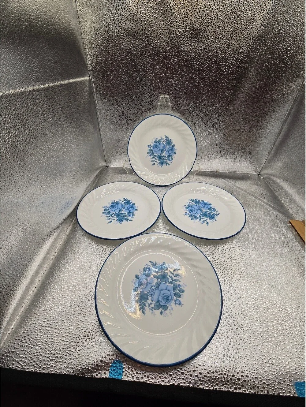 Corelle Blue Velvet Rose Floral bread plates Plates Set of 4